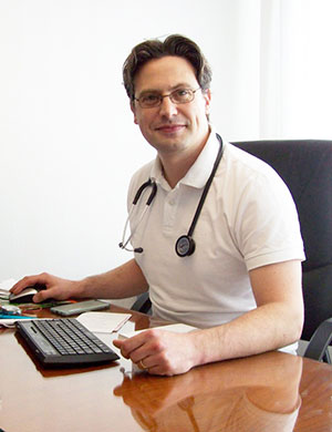 Dr. Raphael Baumann